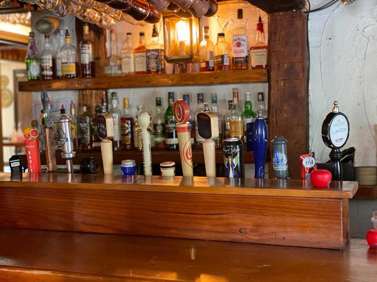 The Olde Angel Inn Niagara-on-the-Lake Esterno foto